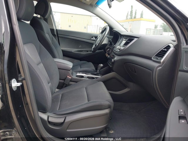 KM8J3CA27GU046212 Hyundai Tucson Limited/sport And Eco/se