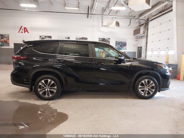 12665422 :رقم المزاد ، 5TDKDRBH8SS579629 vin ، 2025 Toyota Highlander Xle مزاد بيع
