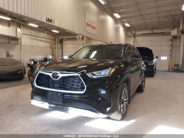 12665422 :رقم المزاد ، 5TDKDRBH8SS579629 vin ، 2025 Toyota Highlander Xle مزاد بيع