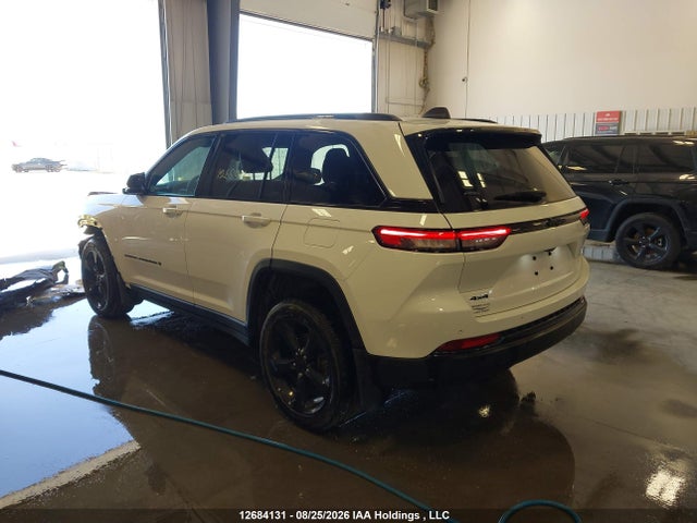 2024 Jeep Grand Cherokee Laredo/altitude მანქანა იყიდება აუქციონზე, vin: 1C4RJHAG5RC141351, აუქციონის ნომერი: 12684131