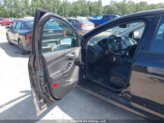 Продажа на аукционе авто 2015 Ford Focus Se, vin: 1FADP3F20FL359787, номер лота: 12684142