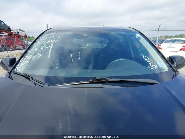 3CZRU6H35NM100431 Honda HR-V LX