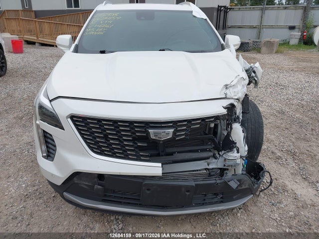 12684159 :رقم المزاد ، 1GYFZDR40NF116861 vin ، 2022 Cadillac Xt4 Premium Luxury مزاد بيع