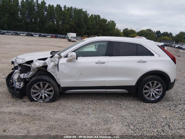 12684159 :رقم المزاد ، 1GYFZDR40NF116861 vin ، 2022 Cadillac Xt4 Premium Luxury مزاد بيع