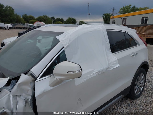 12684159 :رقم المزاد ، 1GYFZDR40NF116861 vin ، 2022 Cadillac Xt4 Premium Luxury مزاد بيع
