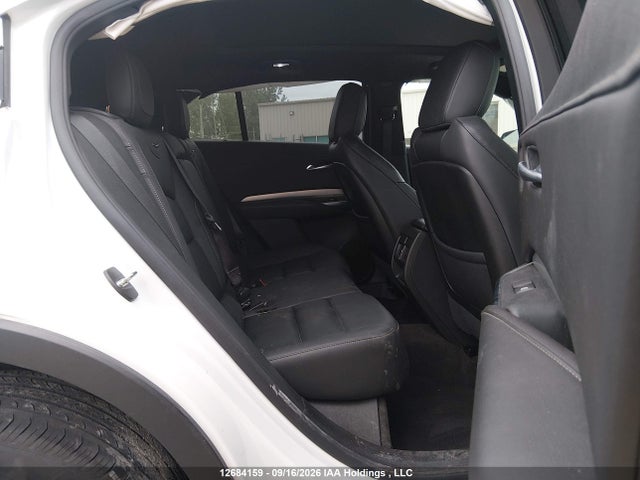 12684159 :رقم المزاد ، 1GYFZDR40NF116861 vin ، 2022 Cadillac Xt4 Premium Luxury مزاد بيع