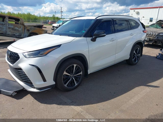 Toyota Highlander Xse 2021 5TDLZRBH2MS065946 Image 2