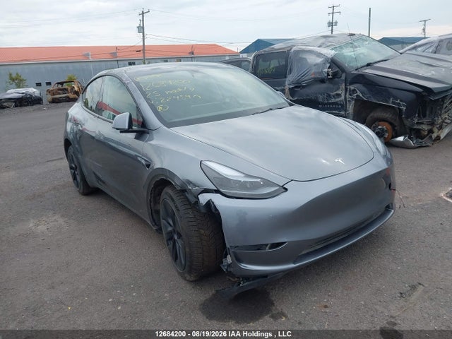 Auction sale of the 2025 Tesla Model Y, vin: 7SAYGDEE1SF224590, lot number: 12684200