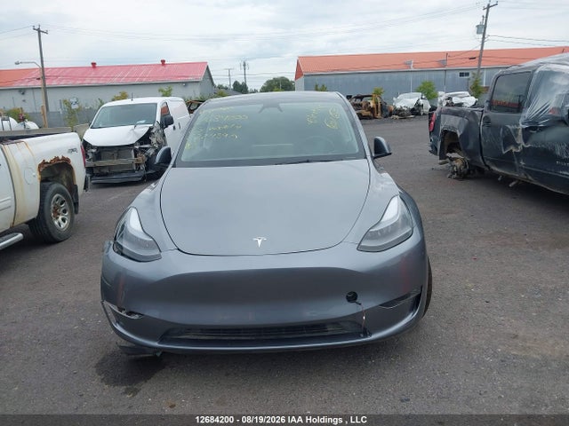 2025 Tesla Model Y მანქანა იყიდება აუქციონზე, vin: 7SAYGDEE1SF224590, აუქციონის ნომერი: 12684200