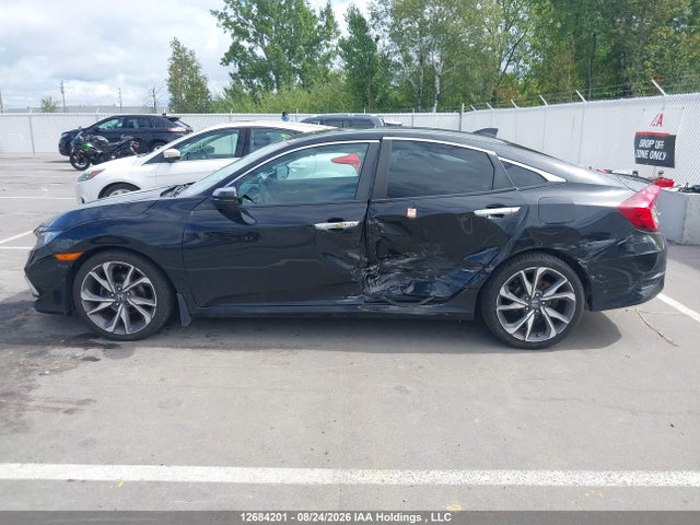 Honda Civic Touring 2019 2HGFC1F95KH104593 Image 14