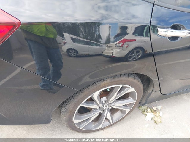 Honda Civic Touring 2019 2HGFC1F95KH104593 Image 20