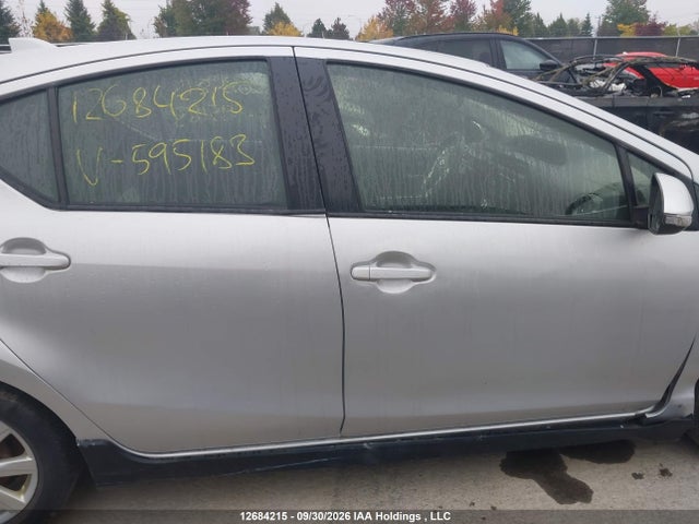 12684215 :رقم المزاد ، JTDKDTB39H1595183 vin ، 2017 Toyota Prius C مزاد بيع