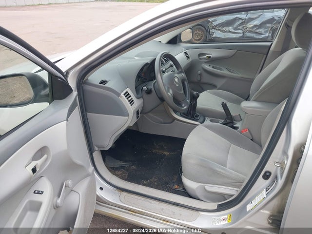 12684227 :رقم المزاد ، 2T1BU4EE2AC199858 vin ، 2010 Toyota Corolla Ce مزاد بيع