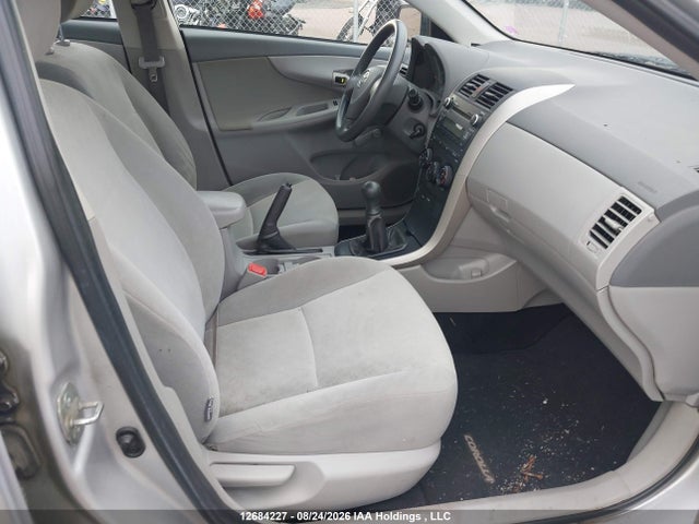 12684227 :رقم المزاد ، 2T1BU4EE2AC199858 vin ، 2010 Toyota Corolla Ce مزاد بيع