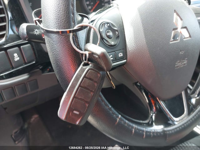Mitsubishi Outlander Es 2017 JA4AZ2A36HZ604992 Image 11