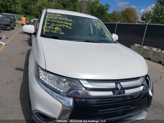 Mitsubishi Outlander Es 2017 JA4AZ2A36HZ604992 Image 12