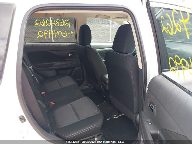 Mitsubishi Outlander Es 2017 JA4AZ2A36HZ604992 Image 8