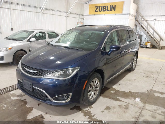 Продаж на аукціоні авто 2017 Chrysler Pacifica Touring L, vin: 2C4RC1BG6HR810829, номер лоту: 12684264