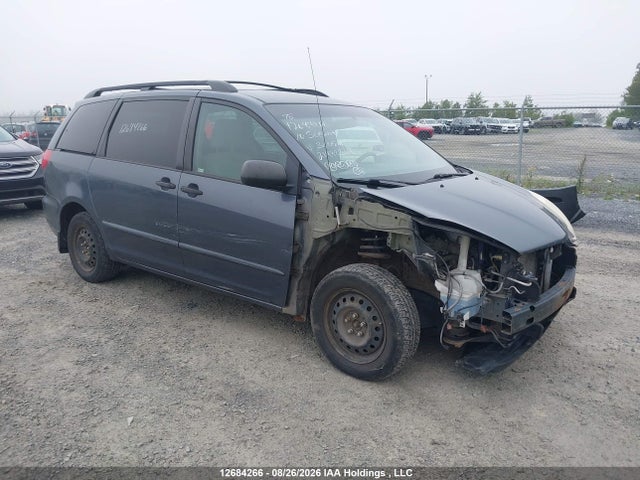 12684266 :رقم المزاد ، 5TDZK4CC4AS320810 vin ، 2010 Toyota Sienna Ce 8 Passenger مزاد بيع