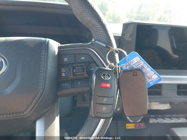 3TYLB5JN7TT116879 Toyota Tacoma 4x4 8a