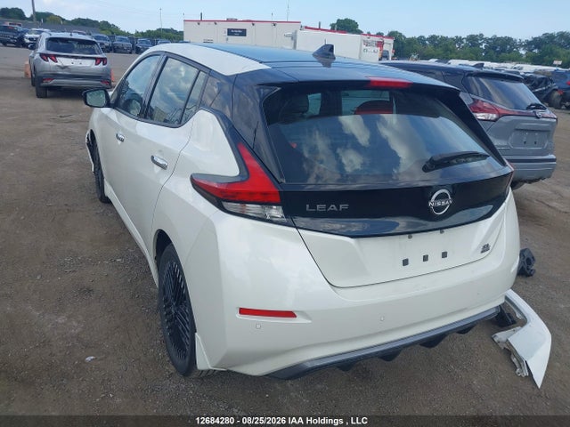 Nissan Leaf 2023 1N4CZ1DV1PC553365 Image 3