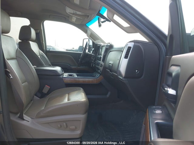 1GT52XCG8HZ401711 GMC Sierra K3500 Slt