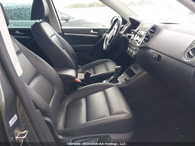 WVGJV7AX2FW560209 Volkswagen Tiguan Comfortline/highline/special Edition/trendline