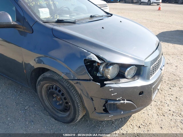 12684310 :رقم المزاد ، 1G1JC5SH0D4183614 vin ، 2013 Chevrolet Sonic Lt Auto مزاد بيع