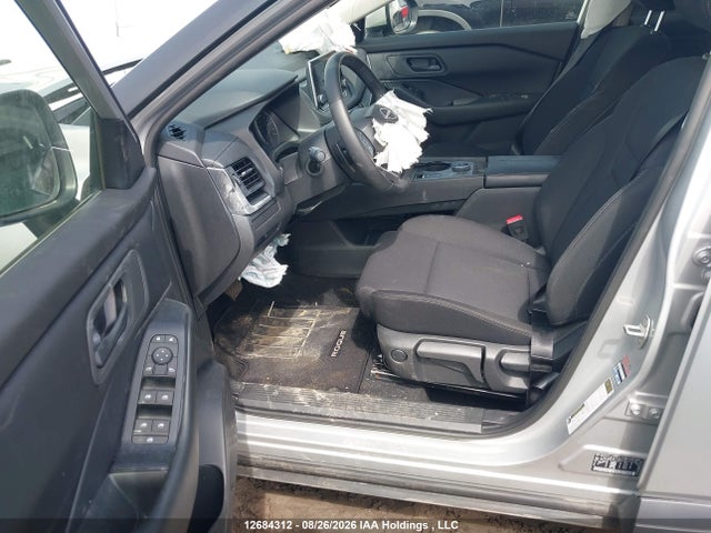 JN8BT3AB0SW165360 Nissan ROGUE S