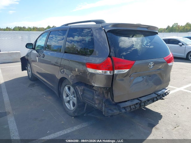 12684350 :رقم المزاد ، 5TDKK3DC4CS279656 vin ، 2012 Toyota Sienna Le V6 8 Passenger مزاد بيع
