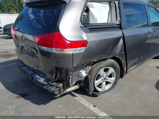 12684350 :رقم المزاد ، 5TDKK3DC4CS279656 vin ، 2012 Toyota Sienna Le V6 8 Passenger مزاد بيع