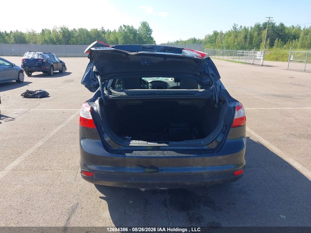 Продажа на аукционе авто 2012 Ford Focus Titanium, vin: 1FAHP3J23CL418349, номер лота: 12684386