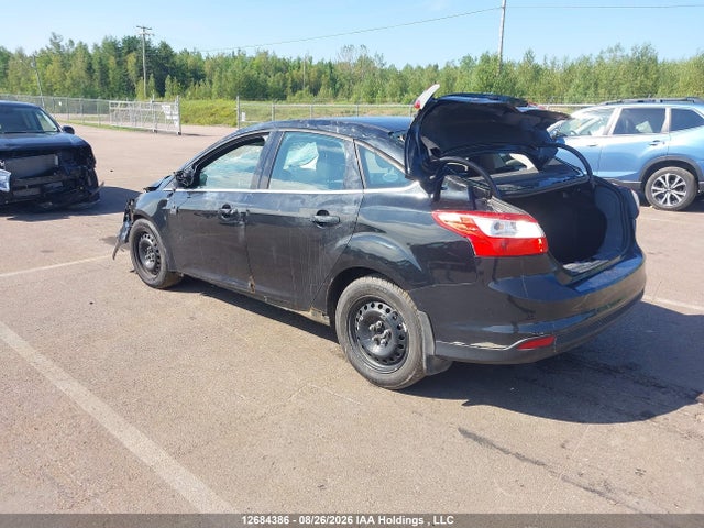 Продажа на аукционе авто 2012 Ford Focus Titanium, vin: 1FAHP3J23CL418349, номер лота: 12684386