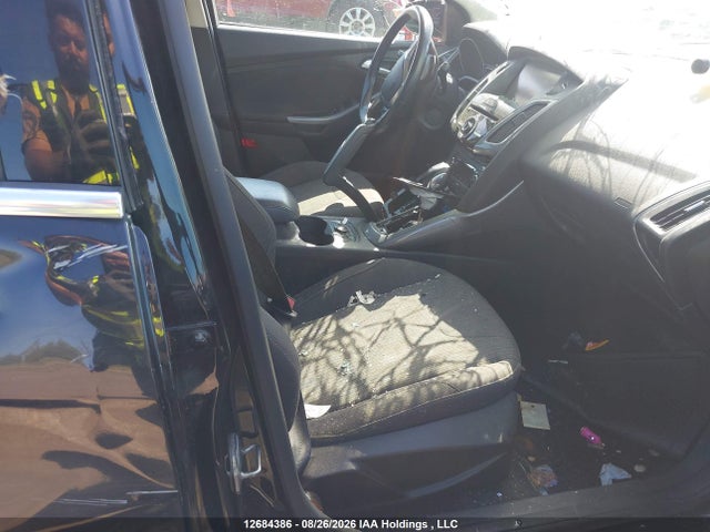 Продажа на аукционе авто 2012 Ford Focus Titanium, vin: 1FAHP3J23CL418349, номер лота: 12684386