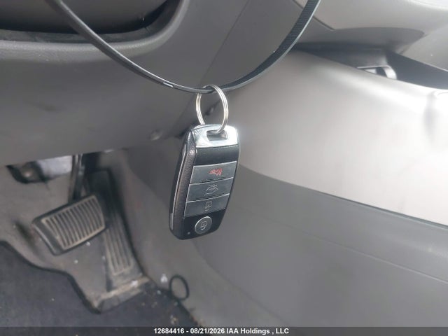 12684416 :رقم المزاد ، KNDJP3AE5J7032673 vin ، 2018 Kia Soul Ev + مزاد بيع
