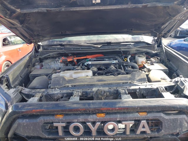 Toyota Tundra 2025 5TFPC5DB9SX114118 Image 9
