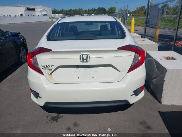 Продажа на аукционе авто 2017 Honda Civic Lx, vin: 2HGFC2F52HH038211, номер лота: 12684473