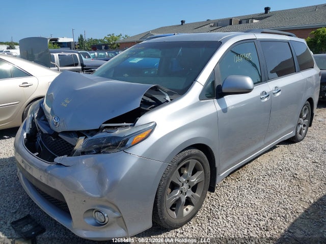 12684485 :رقم المزاد ، 5TDXK3DC8FS668164 vin ، 2015 Toyota Sienna مزاد بيع