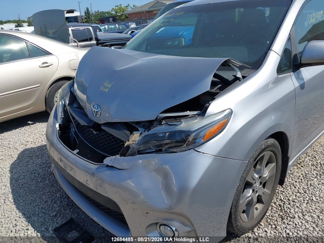 12684485 :رقم المزاد ، 5TDXK3DC8FS668164 vin ، 2015 Toyota Sienna مزاد بيع