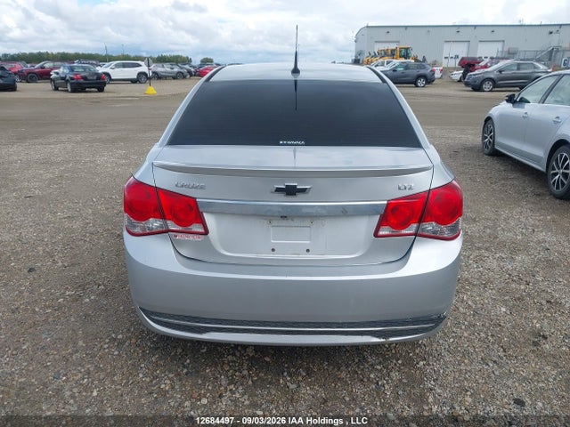 1G1PE5SB4E7158926 Chevrolet Cruze 2lt