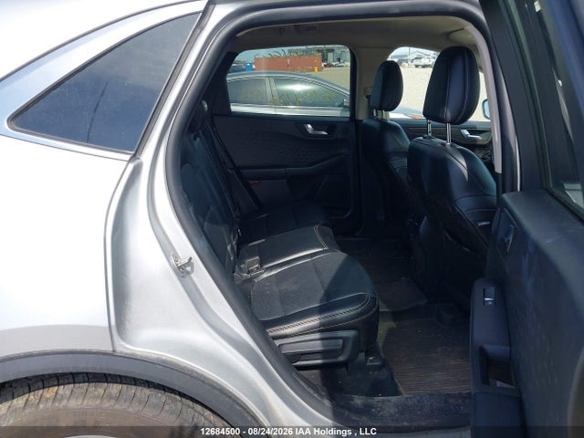1FMCU9DZ9LUB82823 Ford Escape Titanium Hybrid