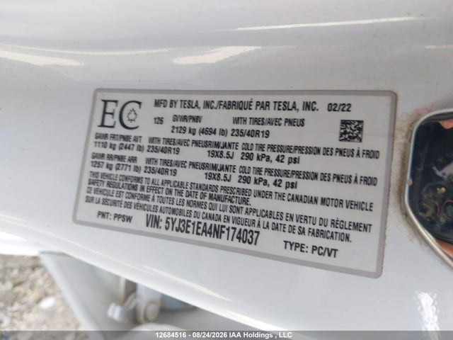 5YJ3E1EA4NF174037 Tesla MODEL 3