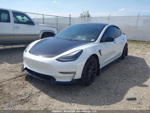 5YJ3E1EA4NF174037 Tesla MODEL 3
