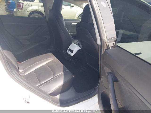 5YJ3E1EA4NF174037 Tesla MODEL 3