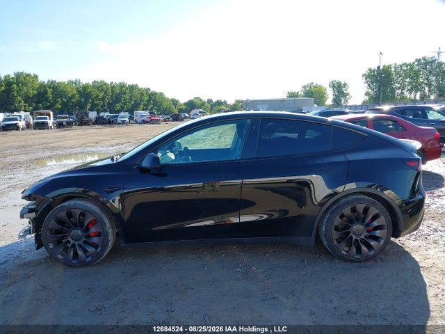 Продажа на аукционе авто 2021 Tesla Model Y Performance, vin: 5YJYGDEF6MF251809, номер лота: 12684524