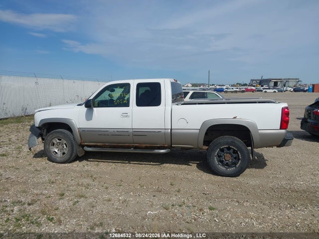 2003 Chevrolet Silverado 2500hd Ls/lt მანქანა იყიდება აუქციონზე, vin: 1GCHK29U83E183234, აუქციონის ნომერი: 12684532