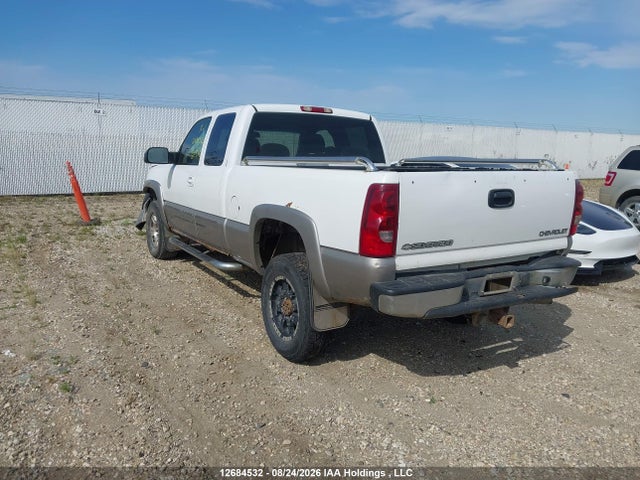 2003 Chevrolet Silverado 2500hd Ls/lt მანქანა იყიდება აუქციონზე, vin: 1GCHK29U83E183234, აუქციონის ნომერი: 12684532