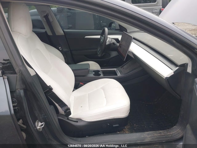 Продажа на аукционе авто 2022 Tesla Model 3, vin: 5YJ3E1EBXNF204229, номер лота: 12684570