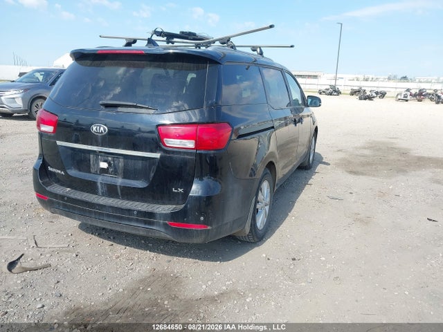 KIA Sedona 2018 KNDMB5C12J6368272 Image 4