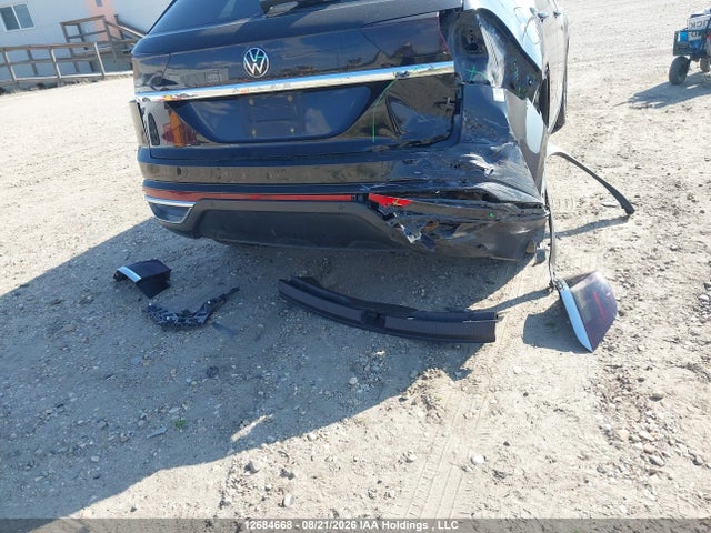 1V2BC2CA6MC236784 Volkswagen Atlas Cross Sport Sel